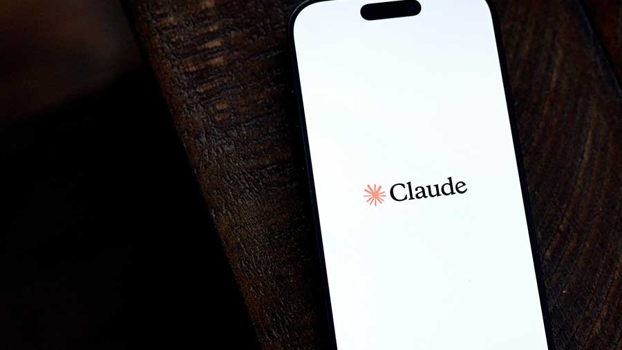 Claude (Bloomberg)