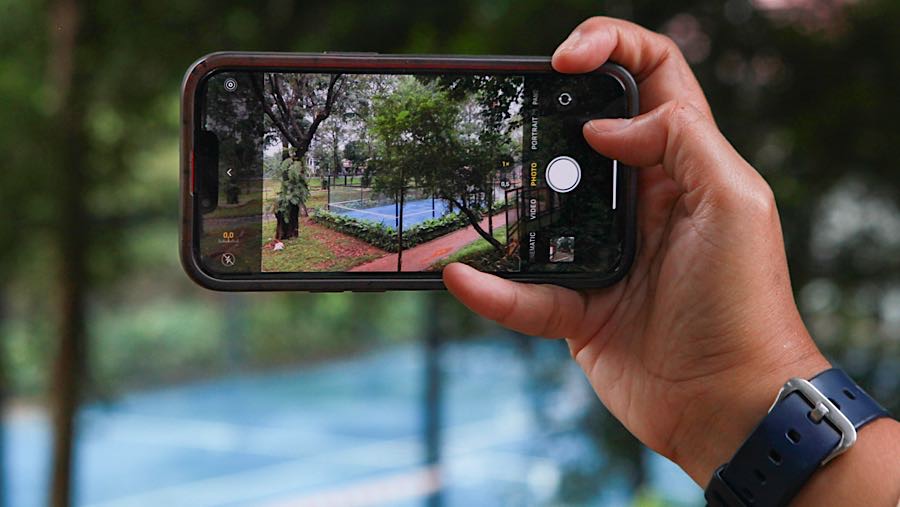 Daya tarik utama taman ini berupa lintasan lari sepanjang 1,2 kilometer serta sejumlah lapangan olahraga, termasuk padel. (Bloomberg Technoz/Andre)