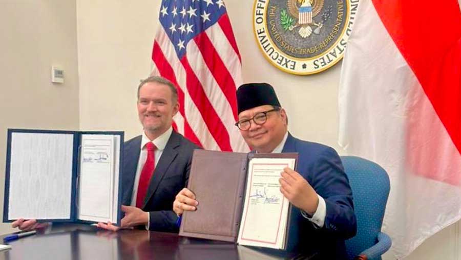 Penandatanganan dokumen ART (Agreement on Reciprocal Trade) di USTR. (Dok. Kemenko Perekonomian)
