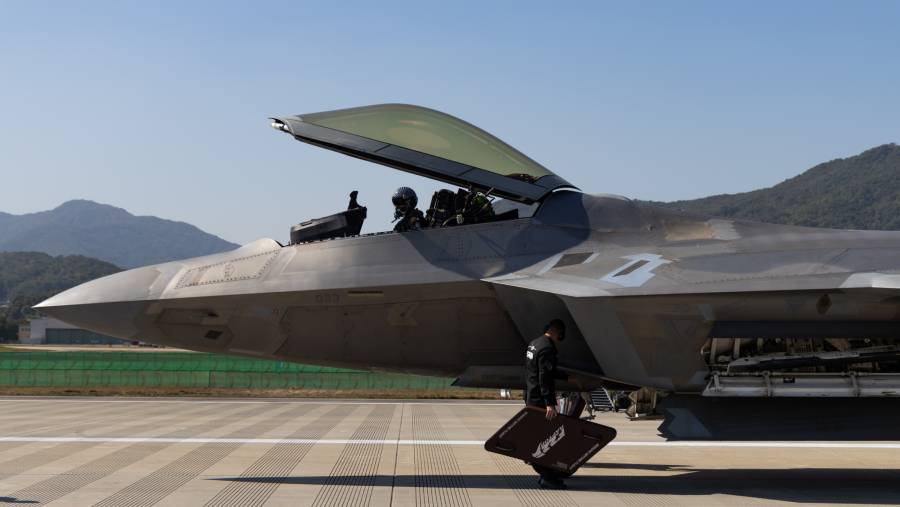 Jet tempur. (Bloomberg)