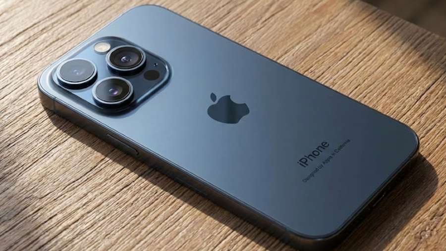 Ilustrasi wujud iPhone 18 Pro. (Dok: hasil pengembang dari AI generator)