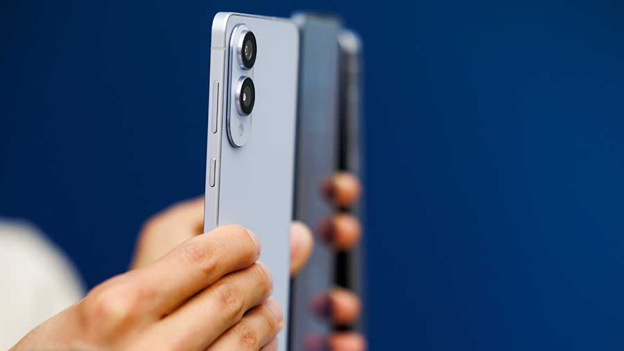 COO Samsung Belum Berkomitmen untuk Meluncurkan Pesaing iPhone Air atau Ponsel Lipat Tiga Lainnya. (Bloomberg)