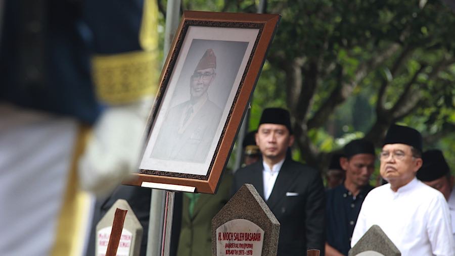 Pria kelahiran Surabaya pada 15 November 1935 ini merupakan purnawirawan jenderal TNI angkatan darat (AD). (Bloomberg Technoz/Andrean Kristianto)