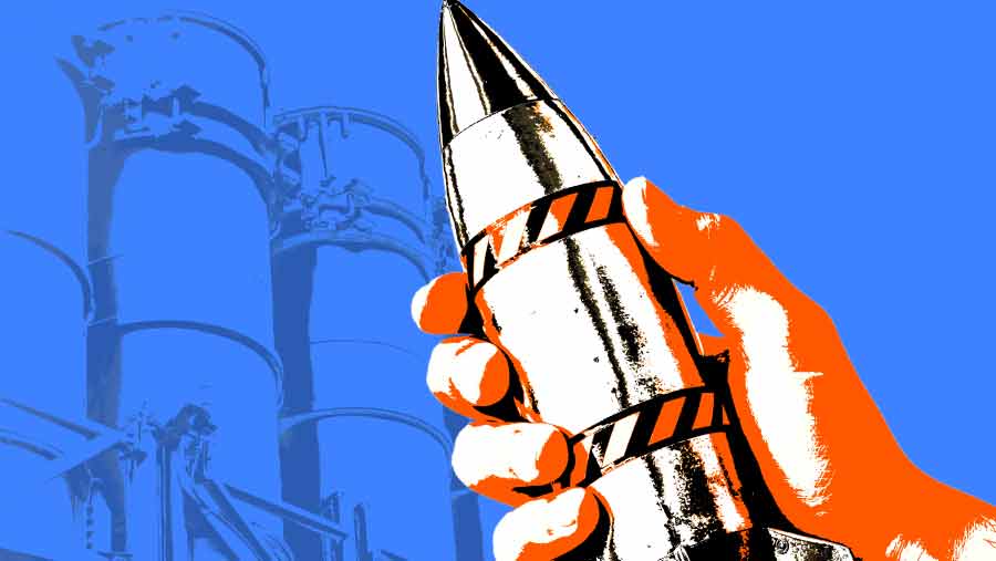 Daftar Negara yang Memiliki Senjata Nuklir (Bloomberg Technoz/Asfahan)