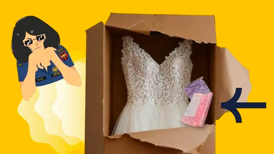 Bea Cukai Sita 4.080 pil ekstasi yang diselundupkan bersama gaun pengantin. (Dok. Ditjen Bea Cukai)