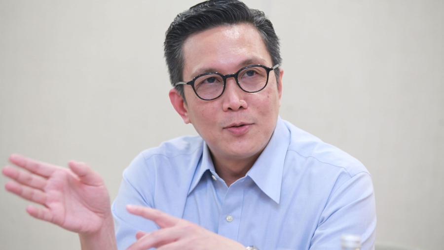 Jeffrey Hendrik Direktur Utama Bursa Efek Indonesia. Sumber: Bloomberg Businessweek Indonesia