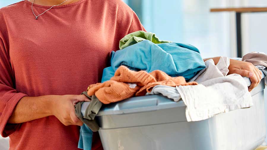 Ilustrasi Asisten Rumah Tangga (Envato)