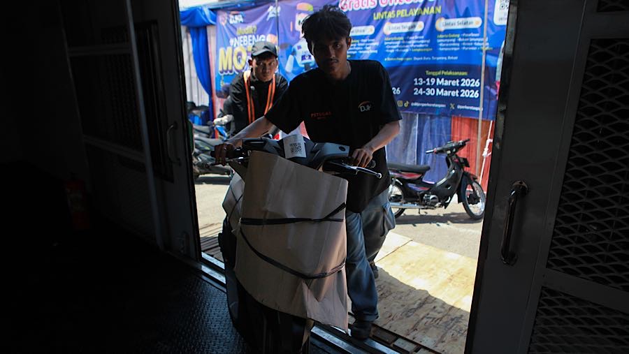 Berdasarkan hasil survei, diperkirakan sekitar 24,08 juta orang akan menggunakan sepeda motor saat mudik Lebaran. (Bloomberg Technoz/Andrean K.