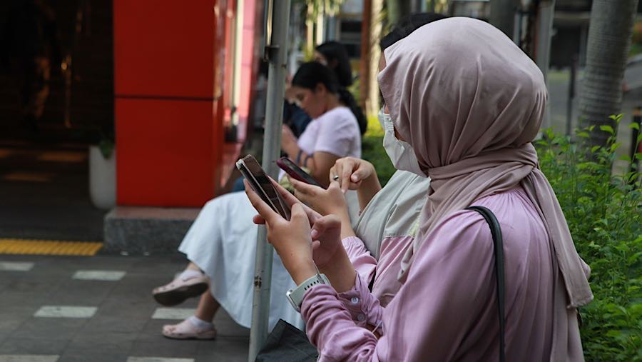 Susahnya mendapatkan ojol dirasakan penggunan sudah seminggu kebelakang ini. (Bloomberg Technoz/Andrean Kristianto)