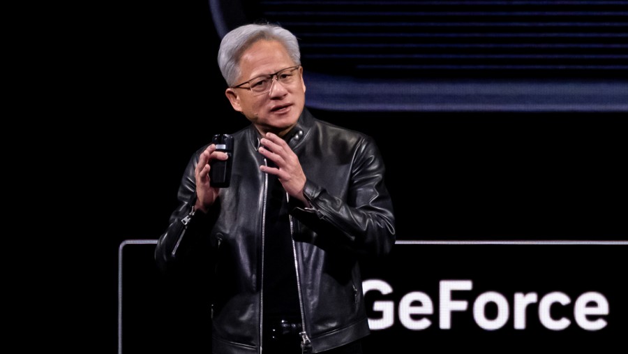 Jensen Huang, CEO dan pendiri Nvidia di acara GTC, mengenalkan chip AI terbaru bernama Vera. dok: Bloomberg