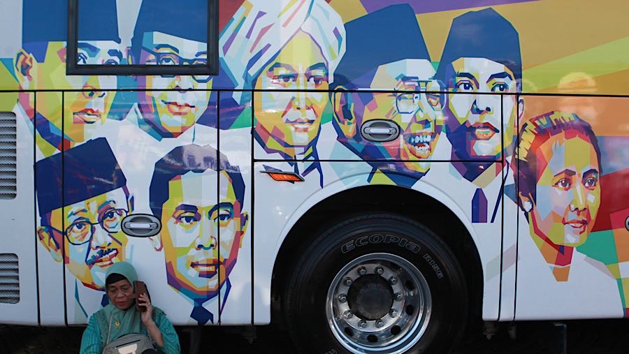 Kurang lebih 744 unit bus menuju ke 20 kota dan 6 provinsi di Indonesia. (Bloomberg Technoz/Andrean)