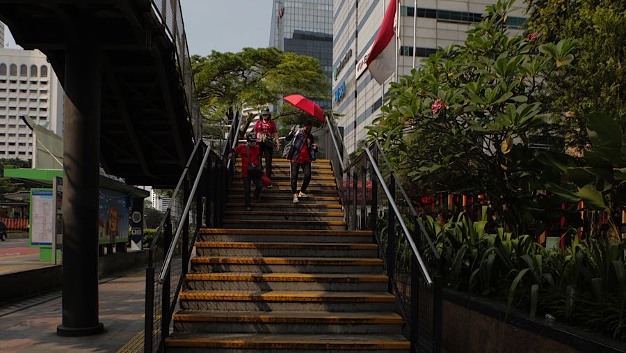 Suhu udara di wilayah DKI Jakarta bahkan sempat menyentuh 35,6 derajat Celsius. (Bloomberg Technoz/Andrean Kristianto)