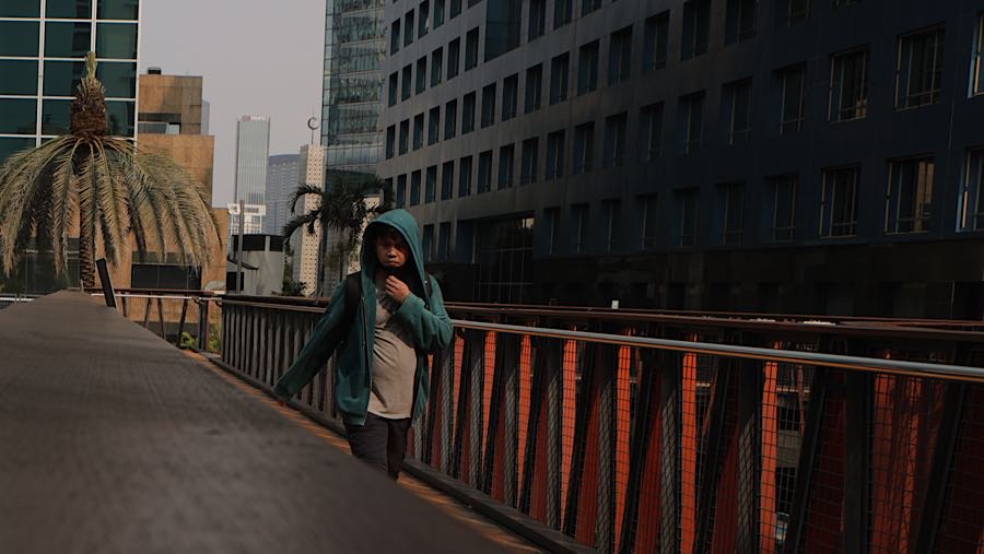 Dinas Kesehatan DKI Jakarta menekankan bahwa suhu tinggi memiliki dampak langsung terhadap kesehatan. (Bloomberg Technoz/Andrean Kristianto)