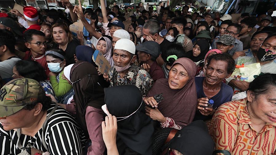 Nantinya warga yang masuk ke dalam Kompleks Istana Kepresidenan dibagi menjadi beberapa kloter. (Bloomberg Technoz/Andrean K)