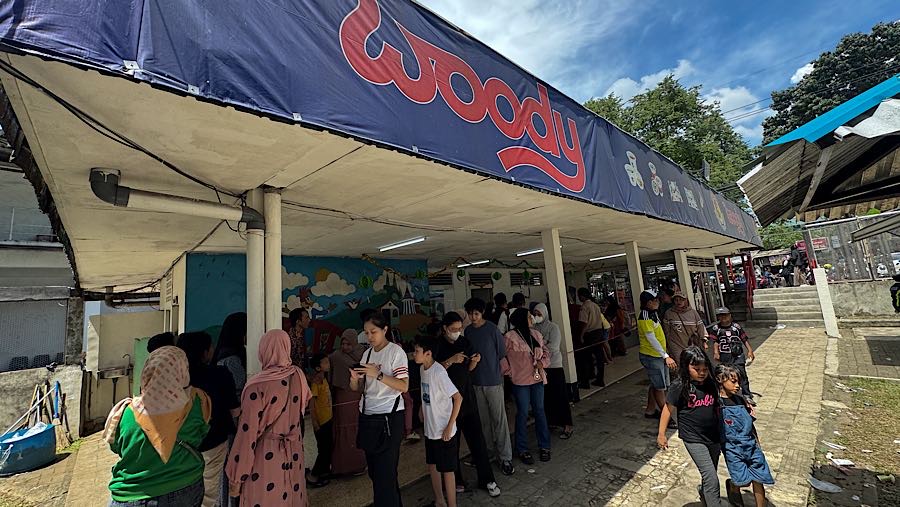 Woody Super Ice Cream, brand es krim legendaris pada masanya menjadi favorit hingga awal 2000-an. (Bloomberg Technoz/Andrean Kristianto)