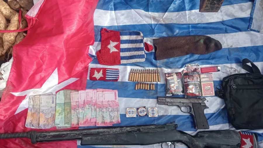 TNI Amankan Senjata  OPM di Papua Tengah (Dok. Instagram @puspentni)