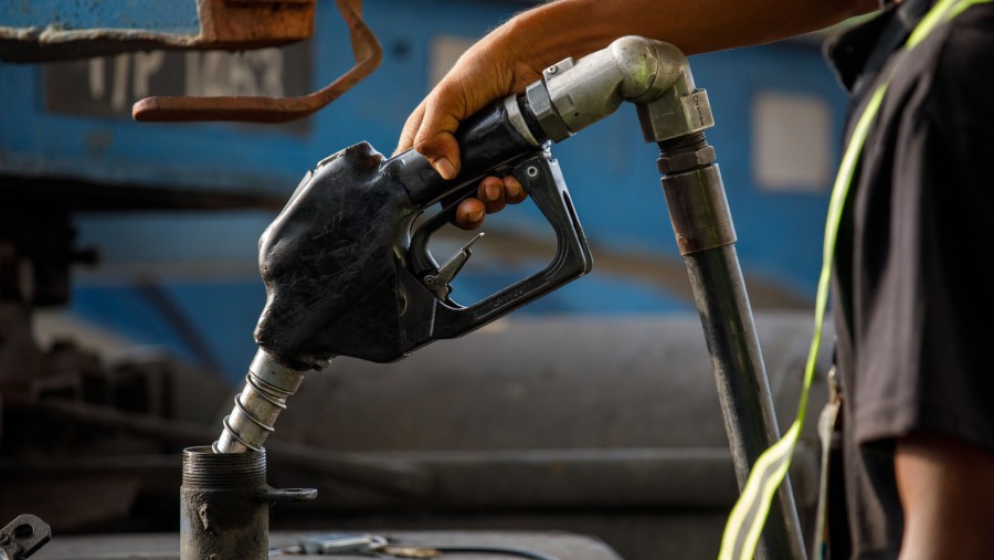 Pengisian bahan bakar minyak./dok. Bloomberg