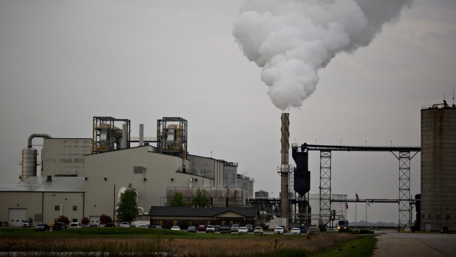 Kilang bioetanol di Iowa, AS./Bloomberg-Daniel Acker