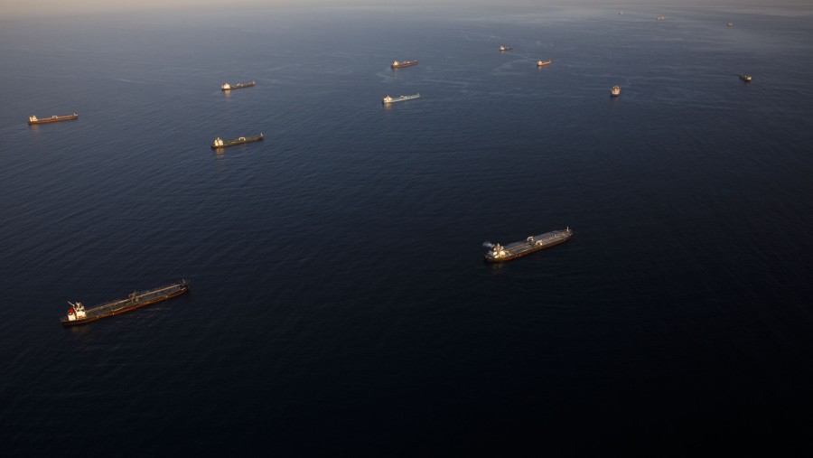 Gugusan tanker di Samudra Pasifik./Bloomberg-Patrick T. Fallon