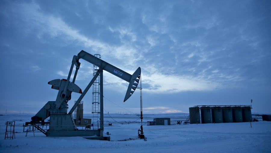 Produksi minyak dari penambangan di Amerika Utara. Bloomberg