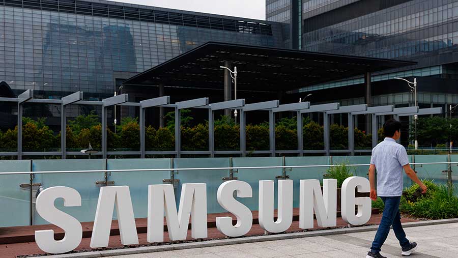 Samsung Melampaui Perkiraan Tinggi Setelah Penjualan Chip AI Menepis. (Bloomberg)