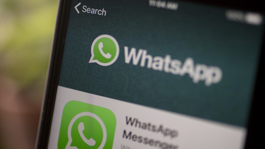 WhatsApp. dok: Bloomberg