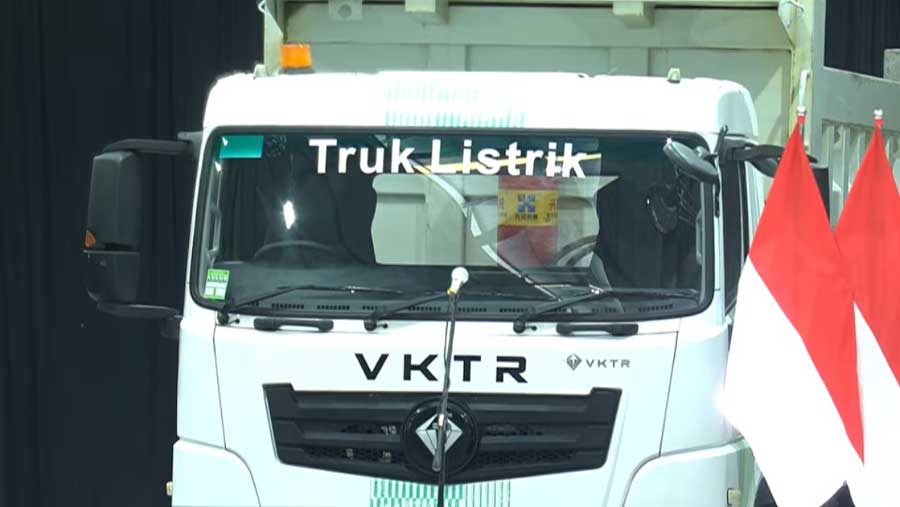 Presiden Prabowo Resmikan Pabrik Perakitan Kendaraan Komersial Berbasis Listrik. (9/4/2026). (Tangakapan layar YouTube Setpres)