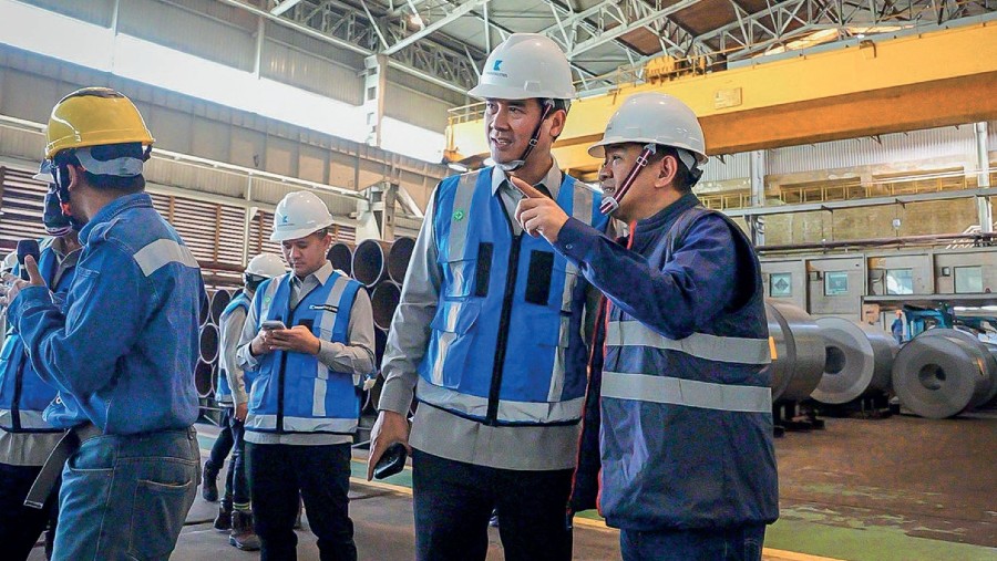 Uji Prinsip Bisnis Logistik di Perusahaan Baja