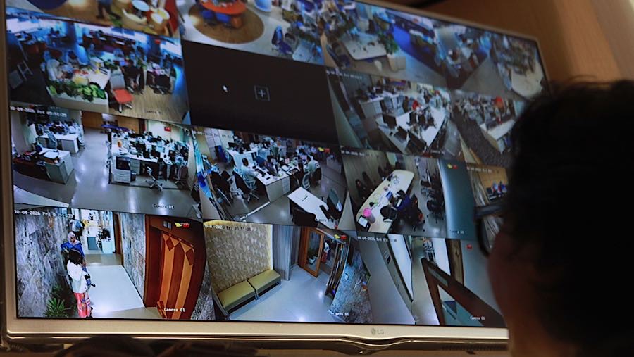 Penerapan WFH di lingkungan Pemprov DKi Jakarta tidak berlaku untuk seluruh pegawai karena sebagian tetap bekerja di kantor. 