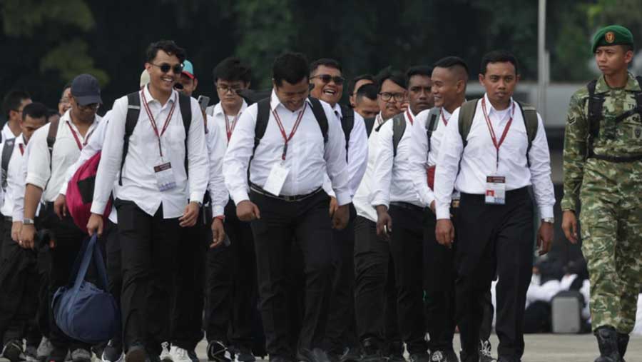 Kementerian Pertahanan memberangkatkan 2.019 calon Komponen Cadangan (Komcad) ASN dari 49 kementerian/lembaga pada Senin (13/4). (IG @kemhanri)