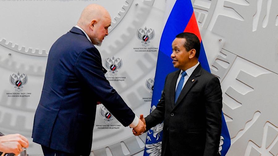 Pertemuan Menteri ESDM RI, Bahlil Lahadalia bersama Menteri Energi Rusia Sergey Tsivilev di Moskwa, selasa (14/4/2026). (Dok. Kementerian ESDM)
