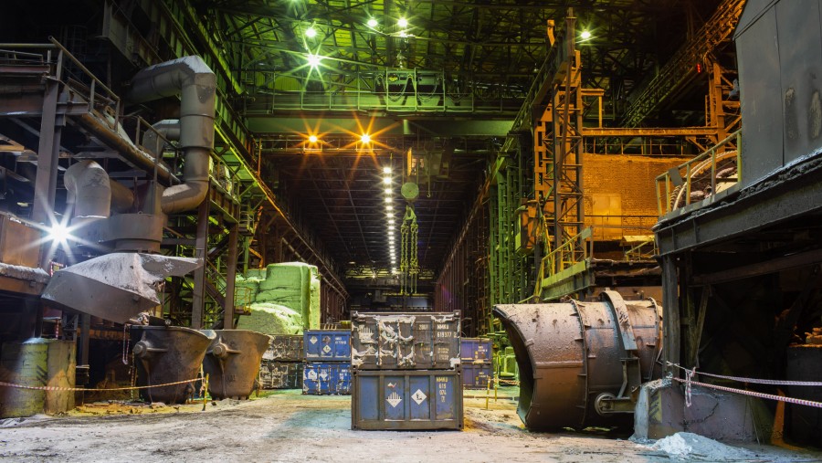 Smelter nikel yang sedang tidak beroperasi./Bloomberg-Andrey Rudakov