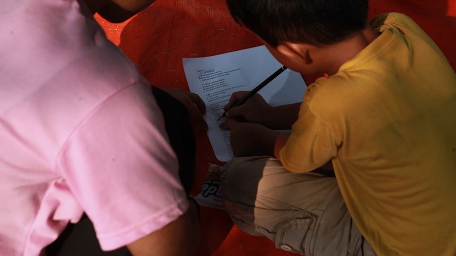 Kegiatan tersebut merupakan program edukasi secara gratis bagi anak-anak yang rutin digelar setiap hari kamis dengan beragam materi.