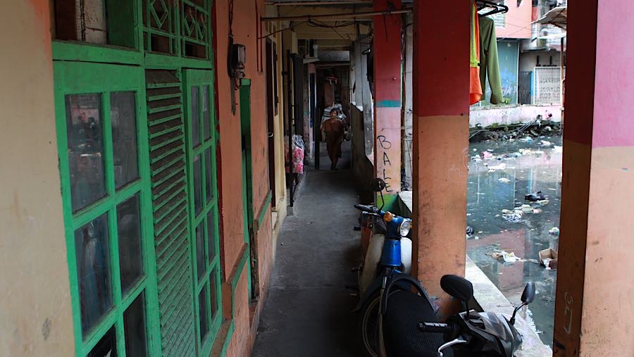 Jumlah tersebut terdiri atas 5.461.158 laki-laki dan 5.420.356 perempuan. (Bloomberg Technoz/Andrean Kristianto)