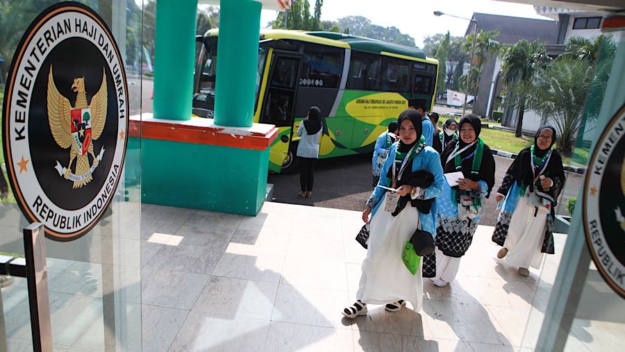 Jumlah tersebut terdiri atas 203.320 jemaah haji reguler atau 92 persen dan 17.680 jemaah haji khusus atau 8 persen.