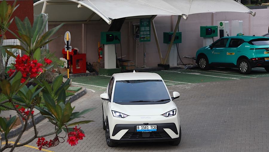 Instruksi ini dikeluarkan dengan mempertimbangkan dinamika ekonomi global yang menyebabkan instabilitas ketersediaan dan harga energi (minyak dan gas)