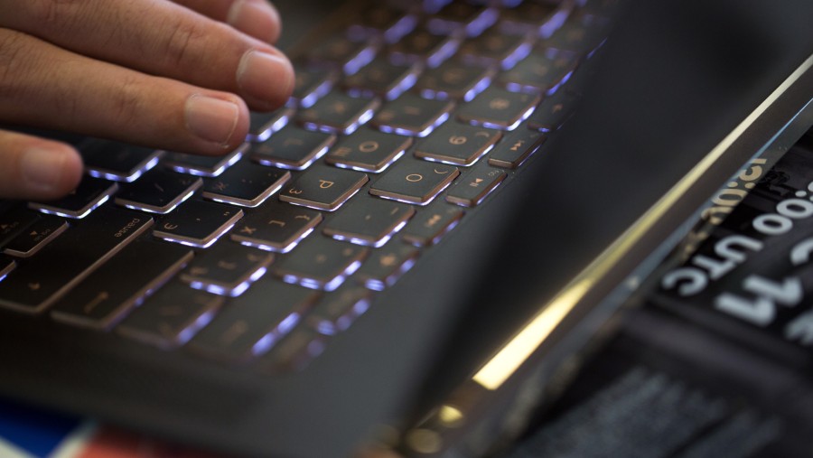 Aksi terselubung kelompok peretas ransomware semakin membahayakan. dok: Bloomberg