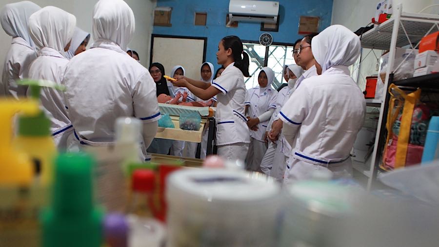 Dewan Perwakilan Rakyat resmi mengesahkan undang-undang tentang pelindungan pekerja rumah tangga (UU PPRT).  (Bloomberg Technoz/Andrean Kristianto)