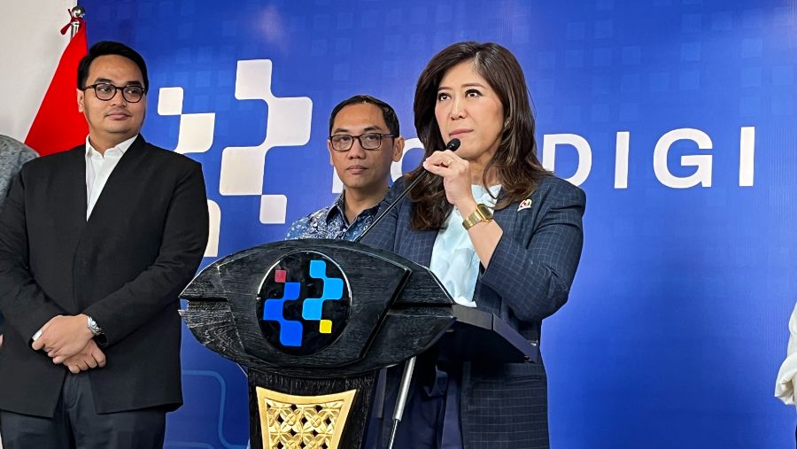 Menteri Komdigi Meutya Hafid dalam keterangan pers, Selasa, 28 April 2026. dok: Merinda Faradianti/Bloomberg Technoz