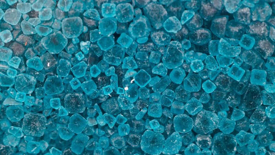 Nikel sulfat dipamerkan di pameran InterBattery di Seoul, Korea Selatan./Bloomberg-SeongJoon Cho