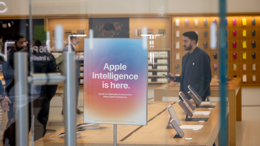 Promosi Apple untuk fitur AI yang dianggap telah lama tertinggal dari pesaing, Apple Intelligence