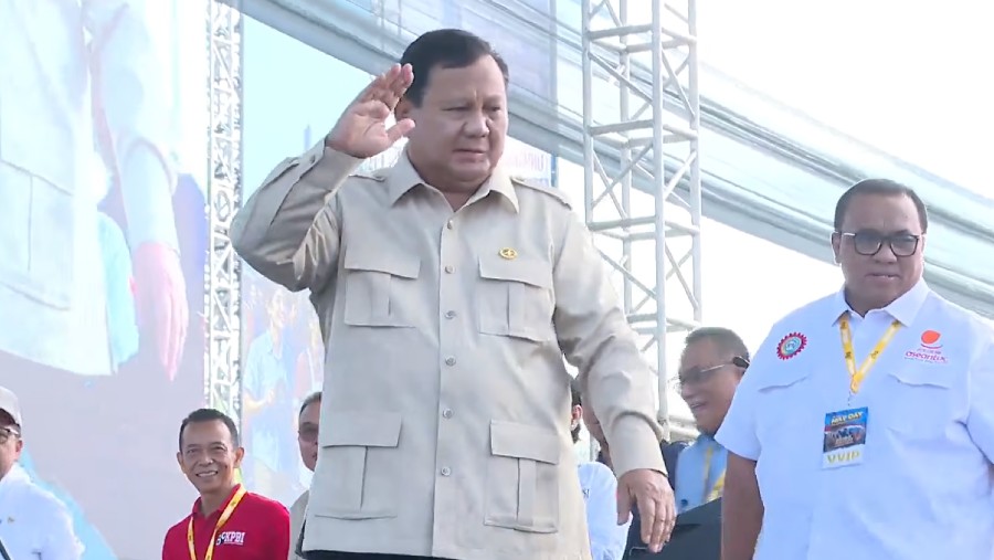 Presiden RI Prabowo Subianto hadir di perayaan May Day 2026 di Monas, Jumat (1/5). (Sumber: Tangkapan layar YouTube Sekretariat Presiden)
