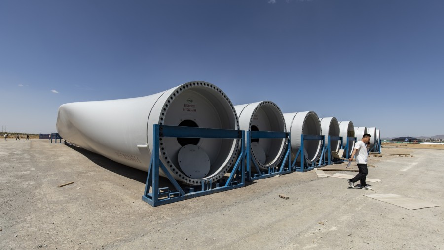Baling-baling turbin angin di pabrik Ming Yang di Baotou, Mongolia Dalam, China. (Qilai Shen/Bloomberg)