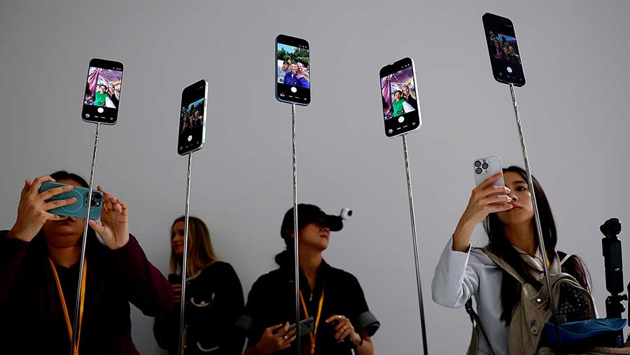 Apple Berencana Mengkustomisasi Kamera untuk Profesional, dan Perubahan Desain Siri di iOS 27 (Bloomberg)
