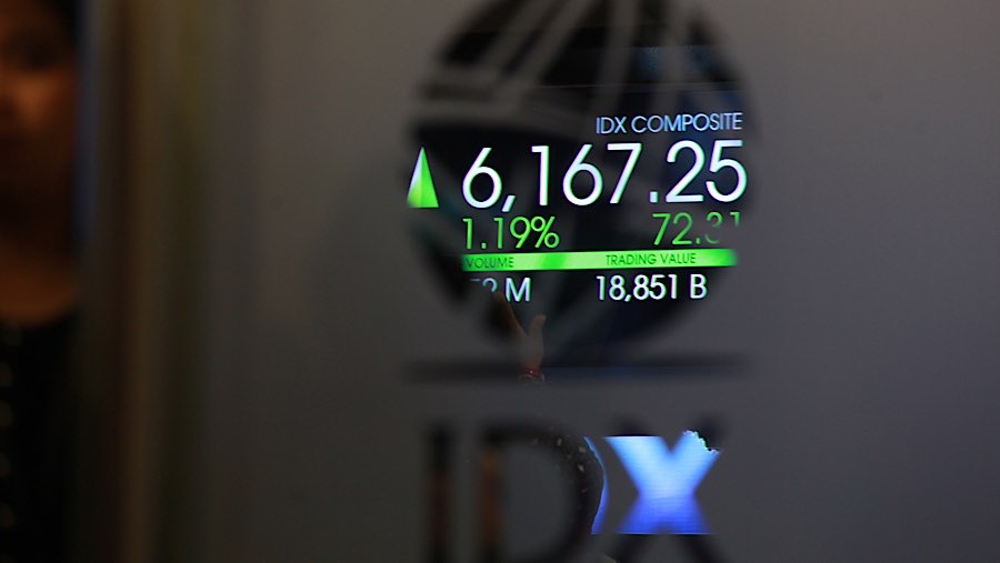 Penguatan IHSG terutama ditopang sector energi dan basic materials yang masing–masing melesat 6,85% dan 4,84%. (Bloomberg Technoz/Andrean Kristianto)