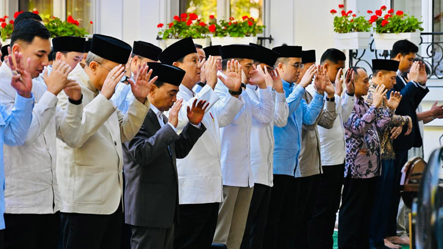 Presiden Prabowo salat Iduladha bersama diaspora di Paris, Prancis (Sumber: Biro Pers Sekretariat Presiden)