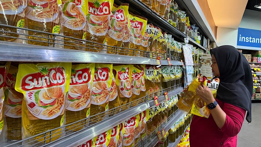 Laju inflasi Indonesia pada Mei diperkirakan mengalami akselerasi. (Bloomberg Technoz/Andrean Kristianto)