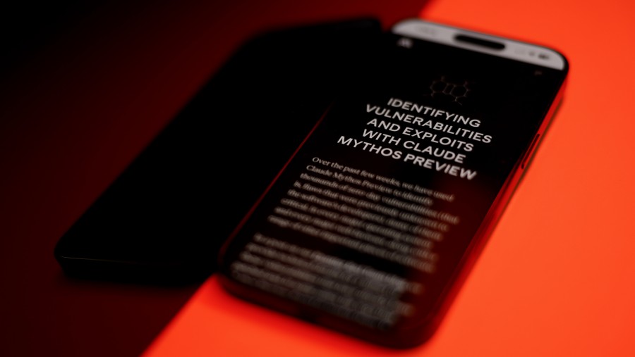 Web Project Glasswing milik Anthropic yang membahas tool Mythos. dok: Brendon Thorne/Bloomberg