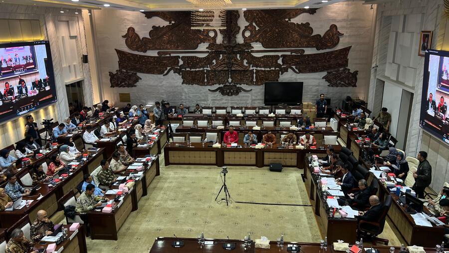 Rapat Kerja Pembahasan RUU P2SK antara DPR dan Anggota KSSK, Rabu (2/6/2026) (Bloomberg Technoz/ Mis Fransiska)