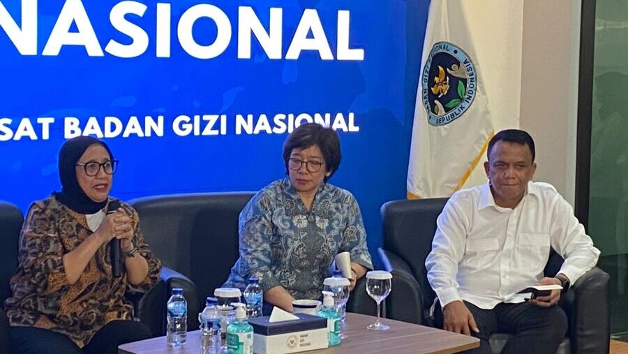 Kepala BGN Nanik S Deyang, Wakil BGN, Agustina Arumsari, Mayjen TNI Trenggono. Di Gedung BGN, Kamis (04/06/2026) (Bloomberg Technoz/ Dinda Decembria)
